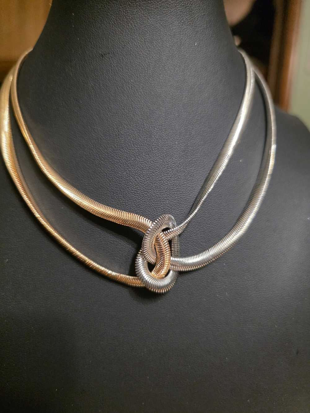 #269 Two-Tone Knot Statement Necklace - Women Jewelry. NWOT